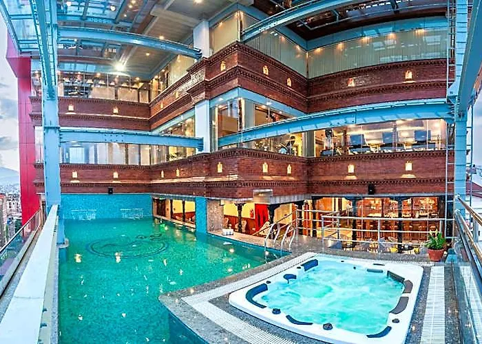 Aarya & Hotel