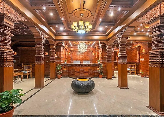 Hotel Aarya &